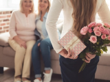 Vì sao nên tặng hoa tươi trong các dịp lễ quan trọng?