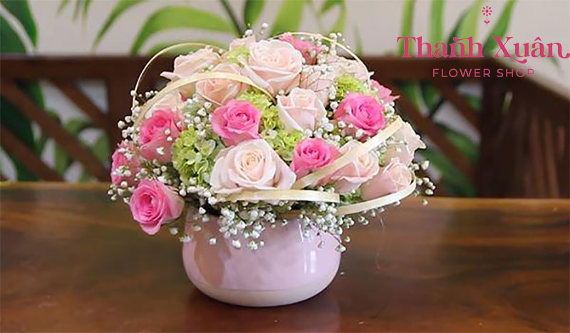 Mẫu hoa Hồng để bàn đẹp trang trí đám cưới
