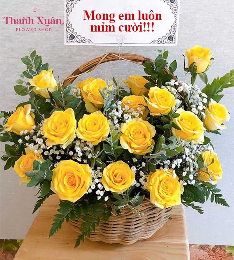 Giỏ hoa Hồng màu vàng đơn giản mà đẹp